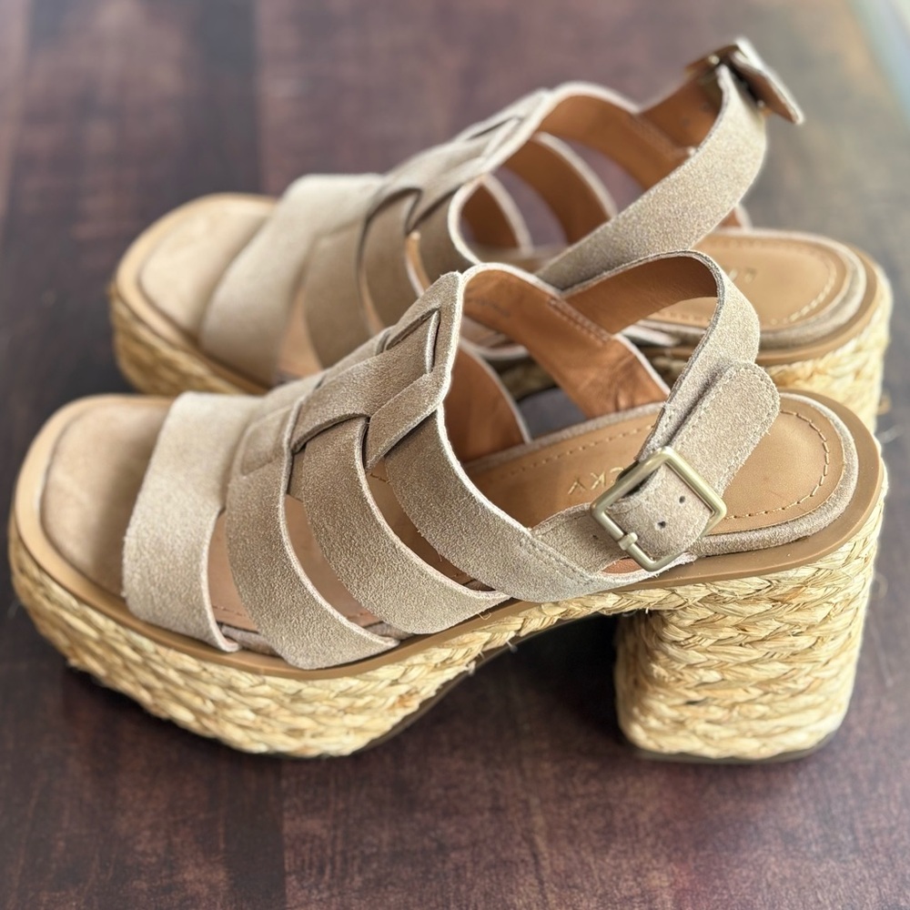 Lisa Vicky Just Strappy Platform Sandal - Picture 4 of 16